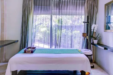 Furama Xclusive Resort Ocean Beach Seminyak in Kuta, foto 22