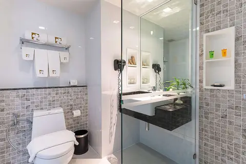 Hotel Clover Patong Phuket in Patong — foto 15
