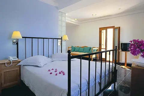 Theoxenia Hotel in Φηρά Θήρας — foto 16