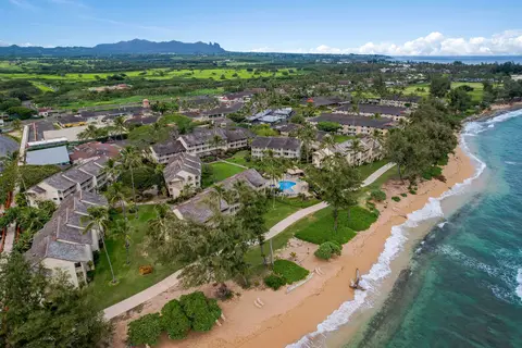 Aston Islander on the Beach in Kapaʻa — foto 10