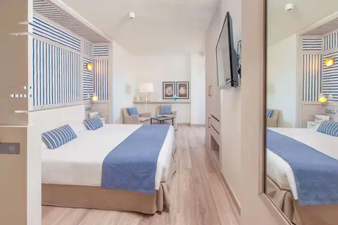 Hotel Corallium Beach by Lopesan in San Agustín — foto 22
