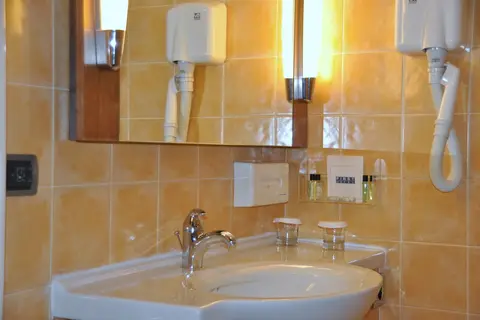 First Hotel Milan Malpensa Airport in Somma Lombardo, foto 30