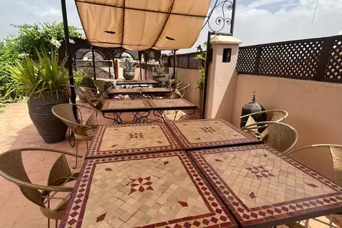 Hotel Riad Dar Bounouar in Marrakech — foto 2