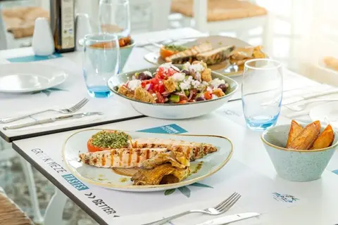 Ivi Mare - Designed for adults by Louis Hotels in Geroskipou — foto 21