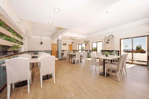 Ukino Terrace Algarve in Porches — foto 16