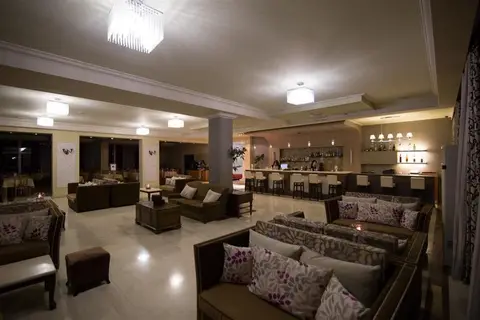 Aphrodite Hotel in Μόλυβος — foto 14