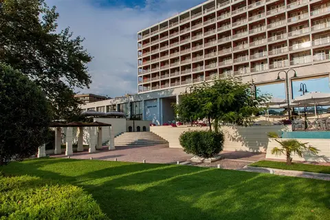 Makedonia Palace in Thessaloniki — foto 2