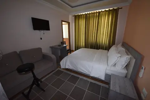 Buna Park Hotel in Shkodra — foto 15