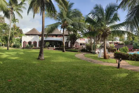 Serena Beach Resort & Spa in Kasemeni ward — foto 4