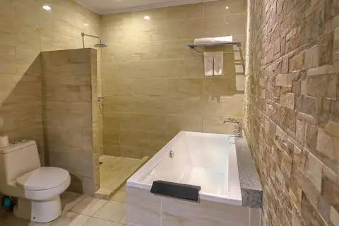 Puri Saron Seminyak in Kuta — foto 16