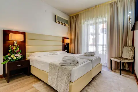 LX Rossio Hotel in Almada — foto 7
