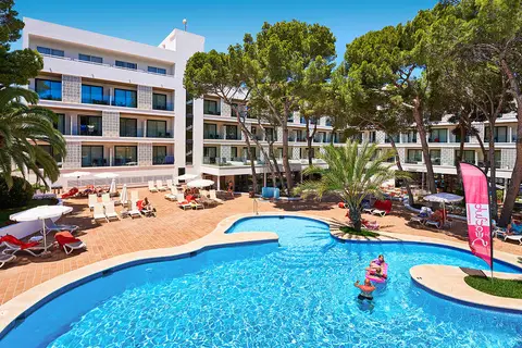 S'Entrador Playa Hotel & Spa in Cala Ratjada