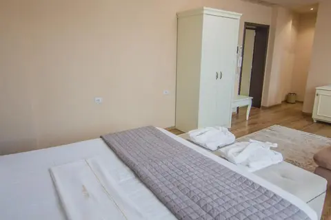 Christi's Hotel Borova in Korçë, foto 24