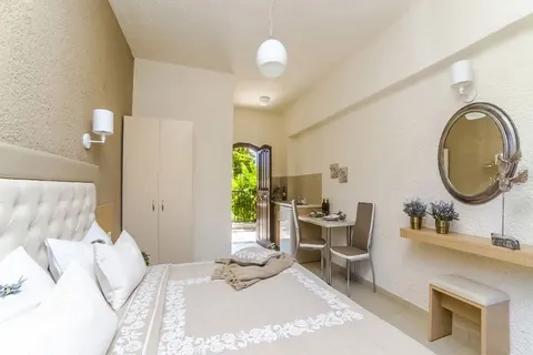 Fly & Go Stelios Gardens in Malia Municipal Unit — foto 4