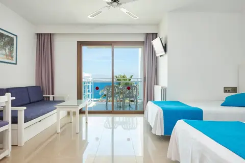 Aparthotel Nereida in Sant Antoni de Portmany — foto 7
