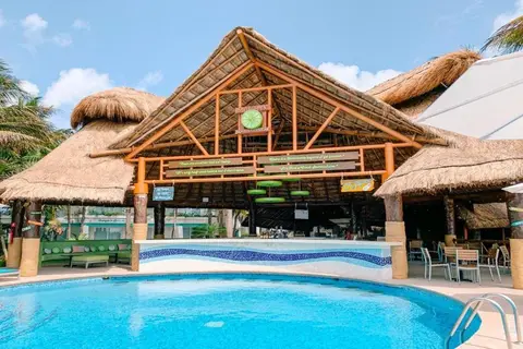 Margaritaville Island Reserve Riviera Cancún by Karisma in Puerto Morelos — foto 2