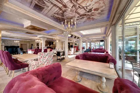 Hotel Avenue Deluxe in Несебър