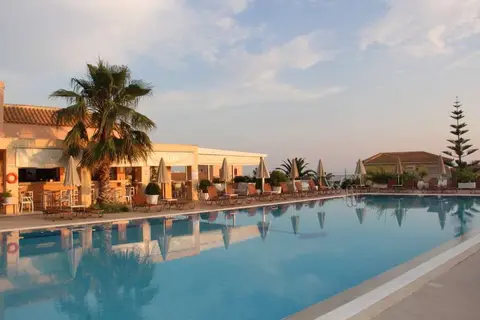 Astra Village Hotel & Spa in Σβορωνάτα — foto 10