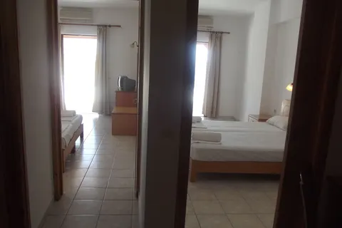 Adonis Hotel in Agia Galini — foto 10