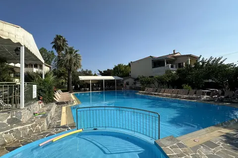 Fly & Go Konaki Hotel foto 6