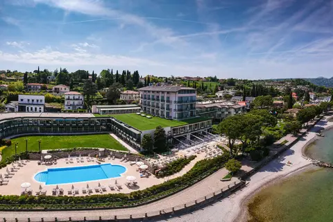 Park Hotel Casimiro Village in San Felice del Benaco — foto 18
