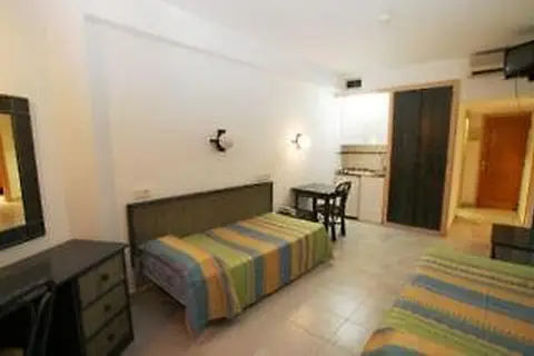 Hotel Vibra Riviera & Apartamentos Vibra Riviera in Sant Antoni de Portmany — foto 3