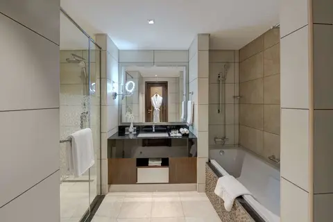Royal Continental Suites in Dubai — foto 17