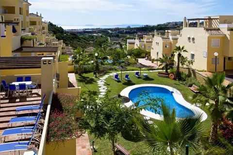 AT Colina del Paraiso - inclusief huurauto in Benahavís