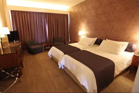 Poseidonia Beach Hotel in Agios Tychonos — foto 6