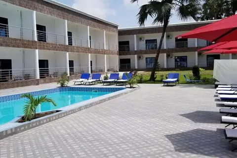 Metzy Residence Hotel in Sukuta — foto 3