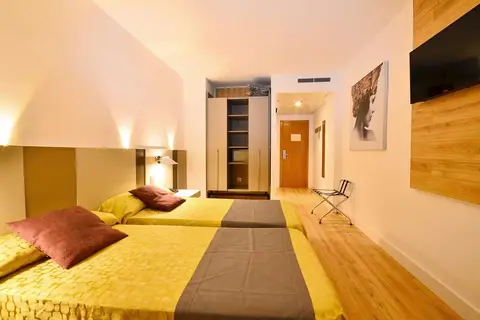 MH Olympus in Benidorm — foto 6