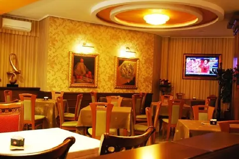 Hotel Austria in Tirana — foto 5