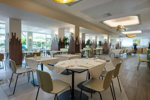 Hotel Leonardo Da Vinci in Limone sul Garda, foto 7