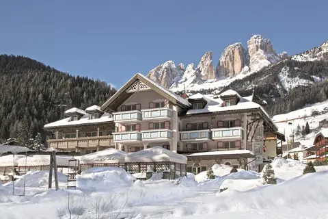 Park Hotel & Club Diamant in Campitello di Fassa