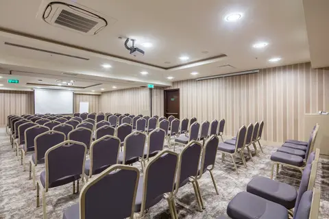 Holiday Inn Antalya - Lara in Muratpaşa — foto 18