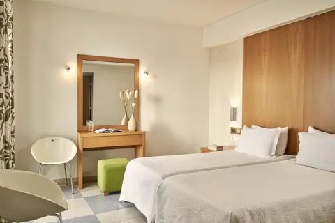 Favie Suzanne Hotel in Tinos (Town) — foto 11