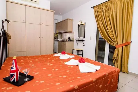 Real Palace in Δημοτική Ενότητα Μαλίων — foto 14