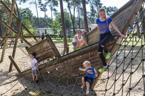 Oostappen Vakantiepark Arnhem foto 17