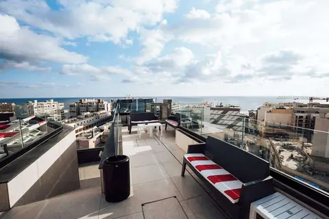 SO City Hotel in San Ġiljan — foto 18