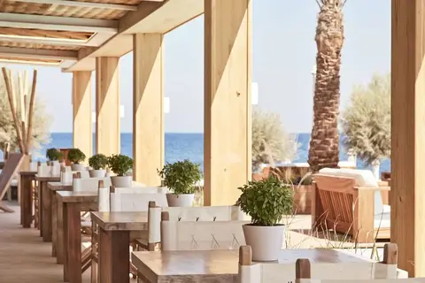 Nikki Beach Resort & Spa Santorini in Δημοτική Ενότητα Τιθορέας — foto 7