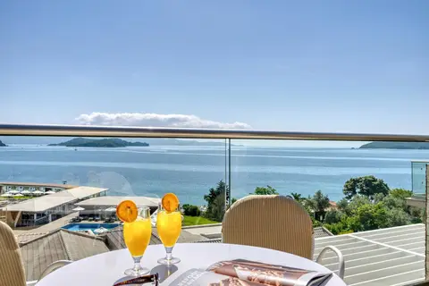 KBR Kassandra Bay Resort & Spa in Καλύβια — foto 12