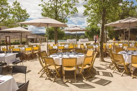 Pont Royal En Provence in Mallemort — foto 9