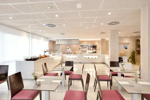 JS Sol Ca'n Picafort in Santa Margalida — foto 14