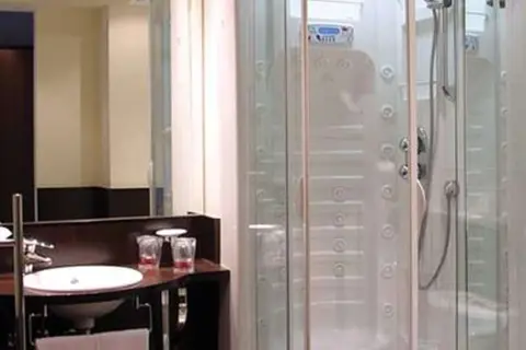 Hotel Petit Palace Arana in Bilbao — foto 16