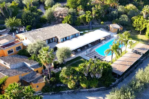 Tenuta Roccadia in Carlentini