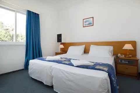 Sunny Hill Hotel Apartments in Paphos — foto 10
