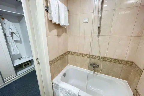 Adriatik Hotel in Durres — foto 26