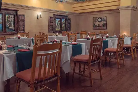 Old Palace Resort in Pool bar, foto 17