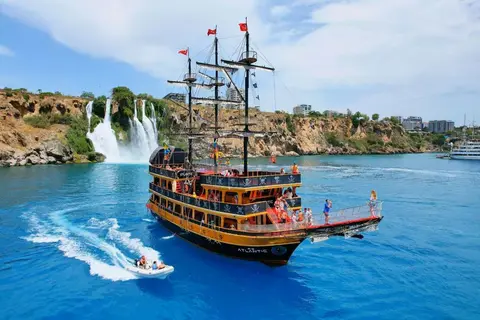 Toppers van Oranje, Haydarpasha Palace Muziekreis in Alanya, foto 6