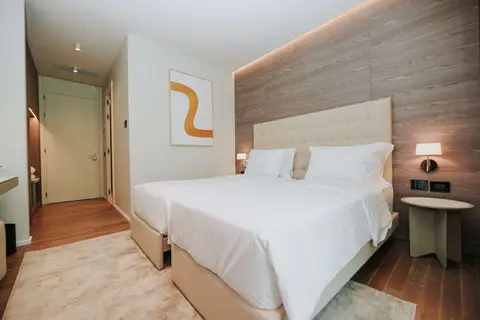 Magnus Hotel in Vlorë — foto 6